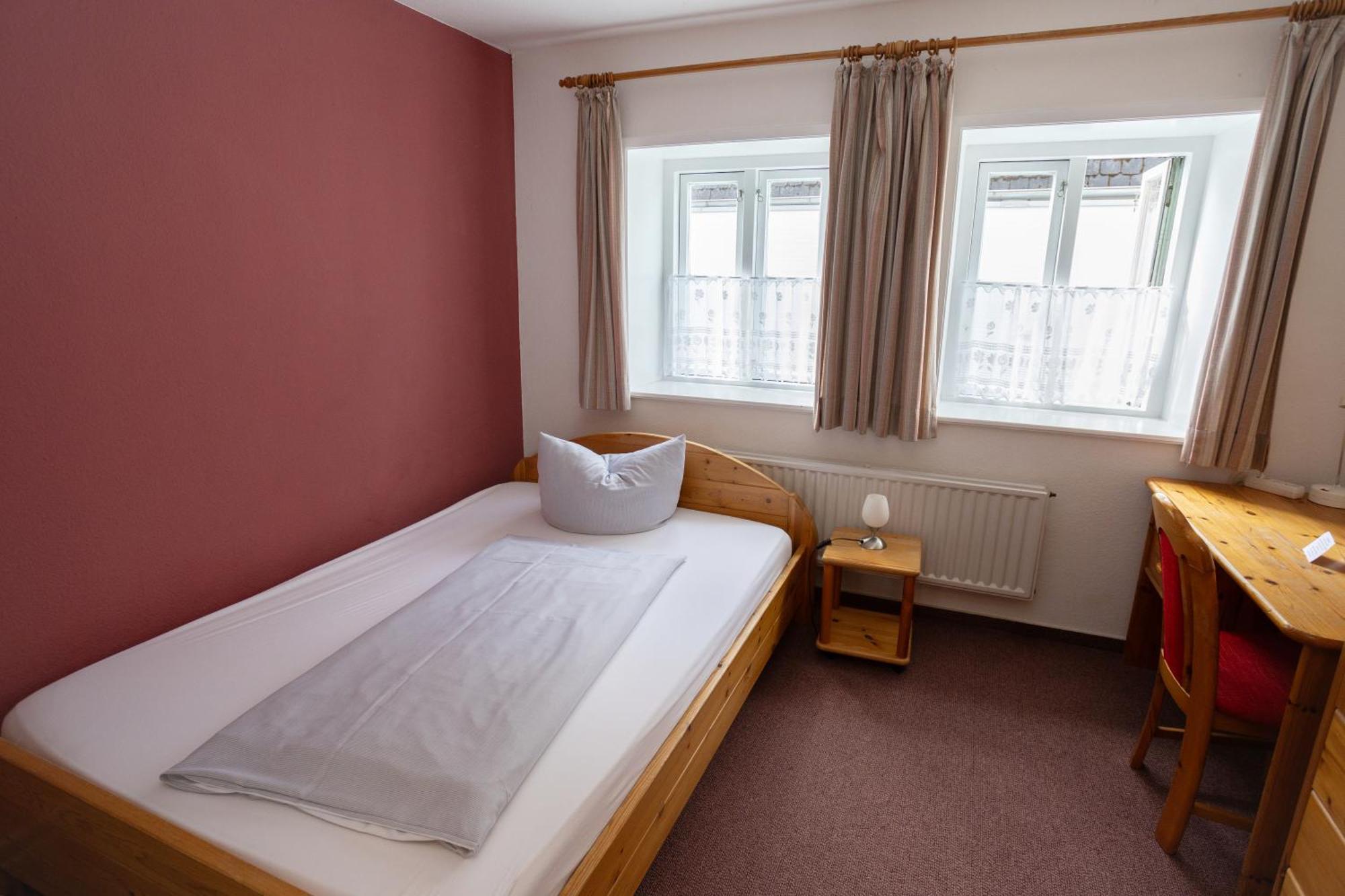 Hotel Zur Linde Meldorf Exterior foto